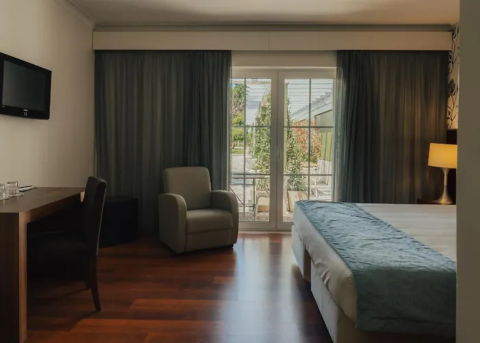 Quinta Do Pinheiro E Eventos By Grupo Quinta Dos Lagos 4* 瓦尔杜德弗拉德斯